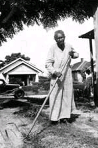 louturnerage891937.jpg